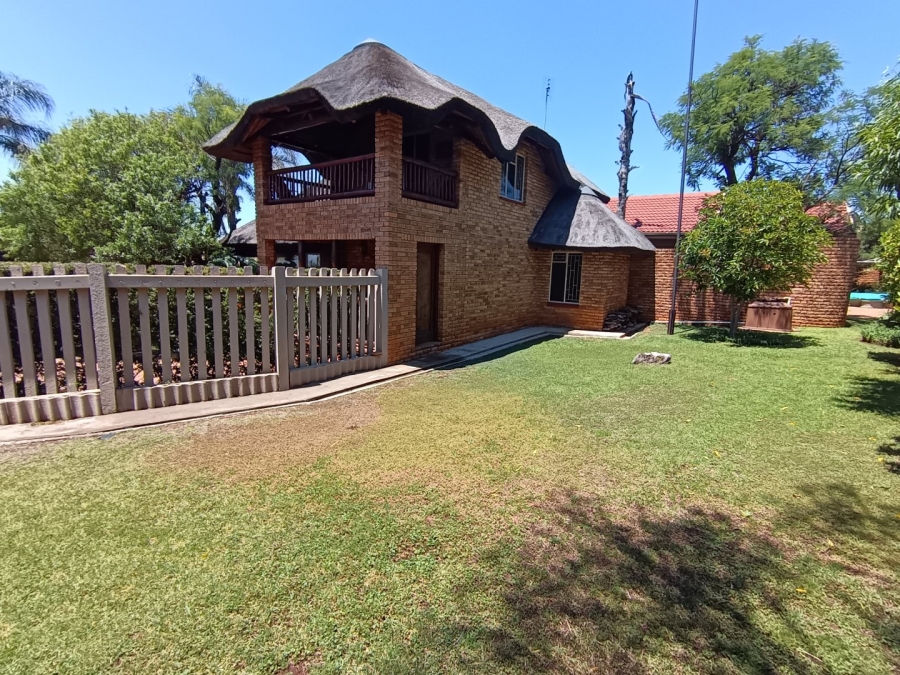 4 Bedroom Property for Sale in Doringkruin North West